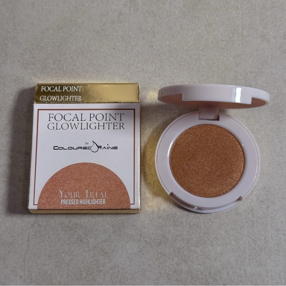 Coloured Raine Focal Point Glowlighter Pressed Highlighter Your Treat